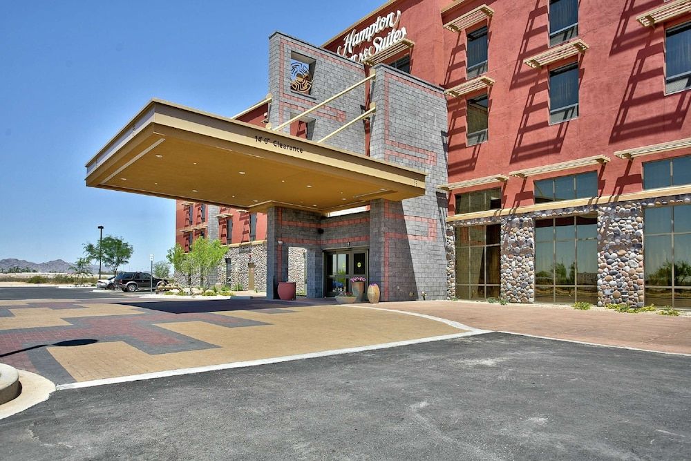 Hampton Inn & Suites Scottsdale at Talking Stick 1