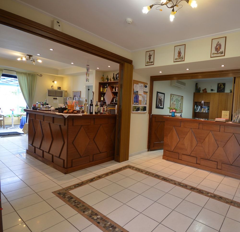 Emporios Bay Hotel 2