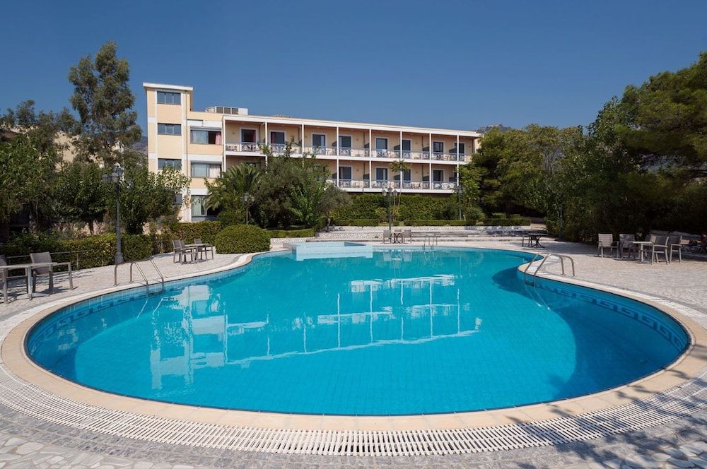 Acharnis Kavallari Hotel Suites 2 étoiles à Acharnes