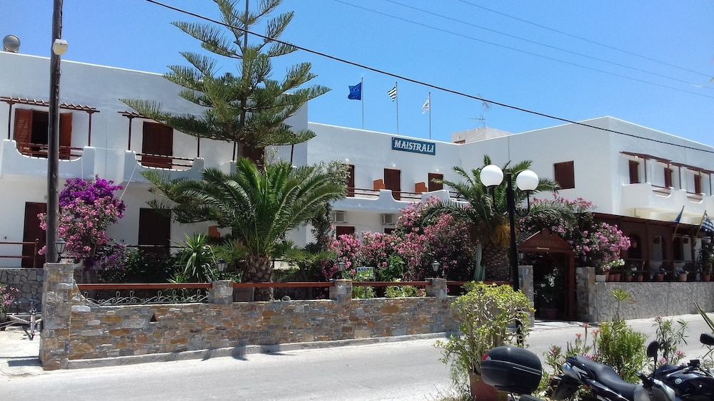 Maistrali 3 étoiles à Ermoúpoli