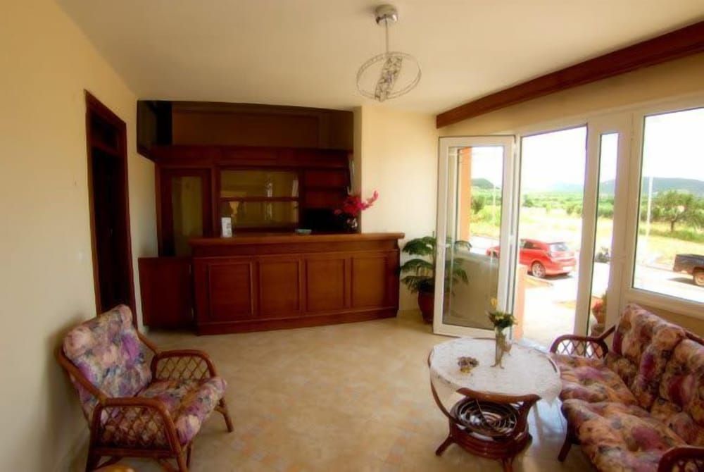 Decauville Hotel 2