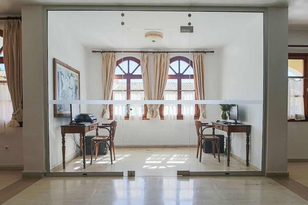 Corfu Aquamarine Hotel 3