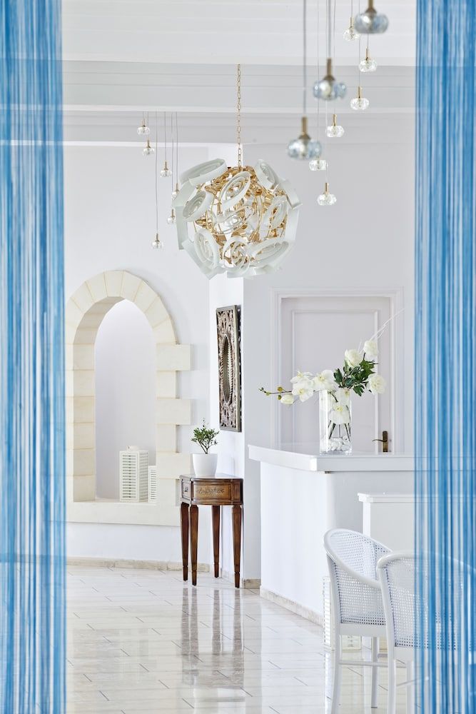 Mrs Chryssana Beach Hotel 2