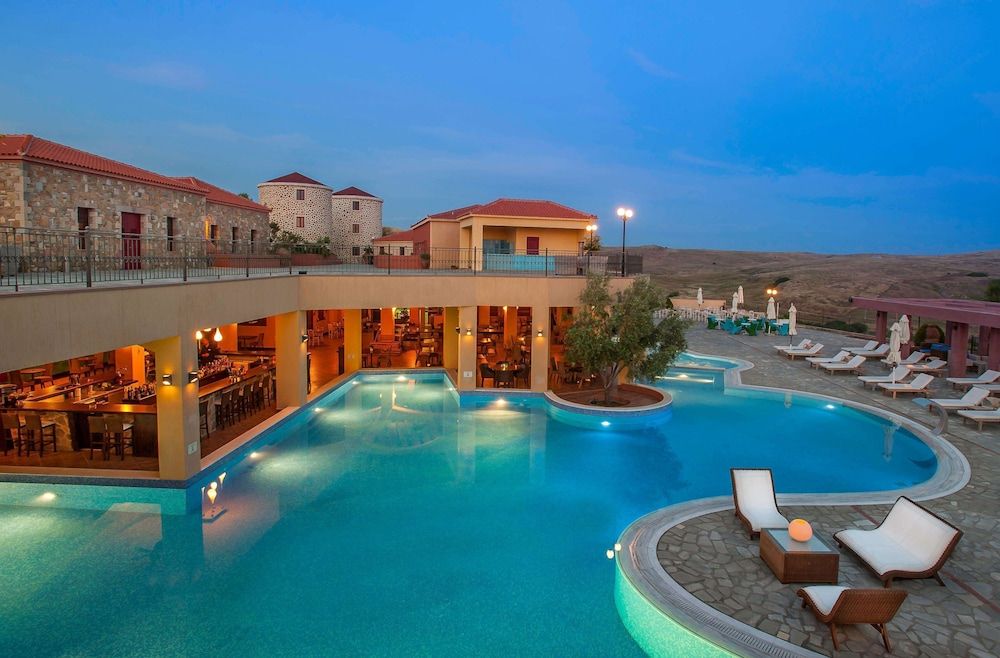 Varos Village Boutique Hotel 5 estrelas em Mirina