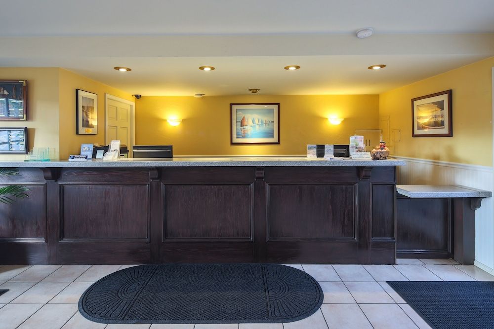 Monterey Bay Lodge 3