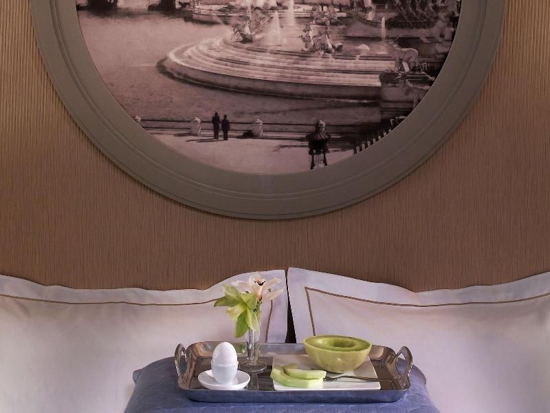 Royal Sonesta Chicago River North 2