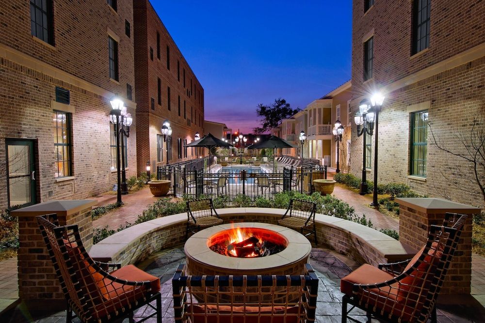 Residence Inn by Marriott Savannah Downtown/Historic Distric 1