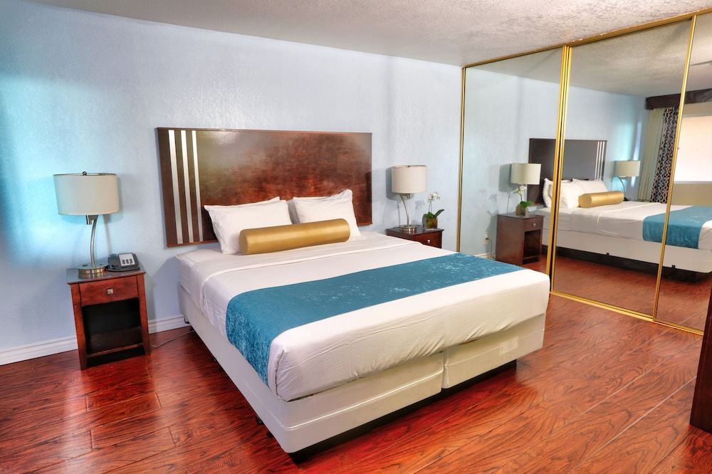 Sunrise Inn San Diego 3
