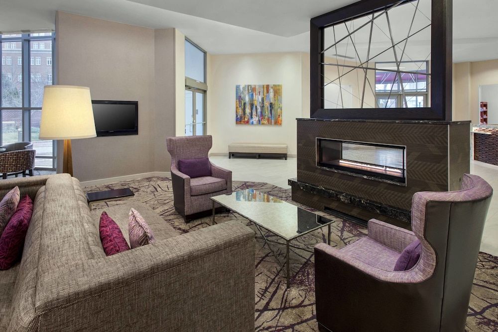 Residence Inn Alexandria Old Town South at Carlyle 3