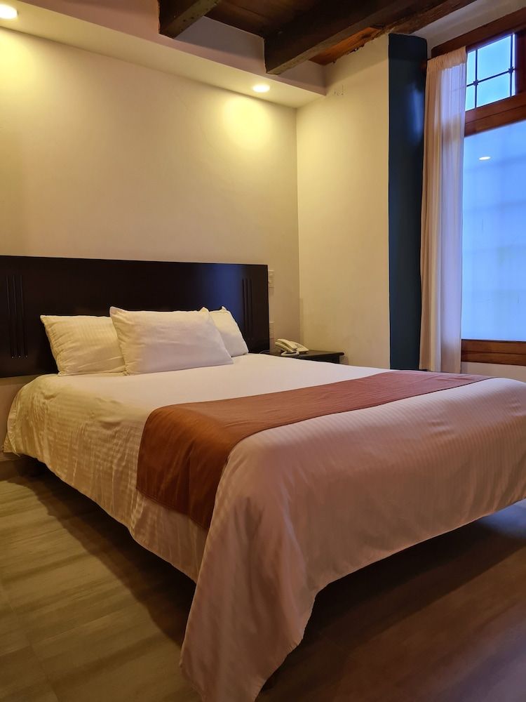 Hotel Barrio Antiguo 3