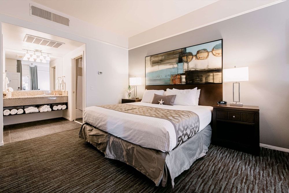 Tamarack Beach Resort Hotel 1