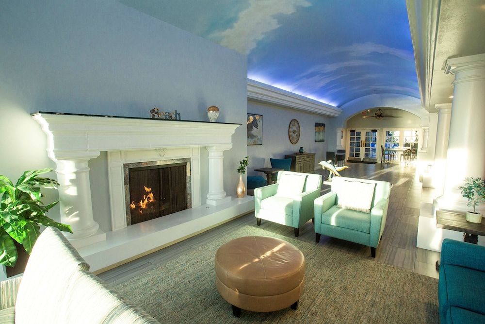 Tamarack Beach Resort Hotel 3