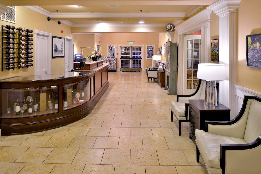 Majestic Inn & Spa 3