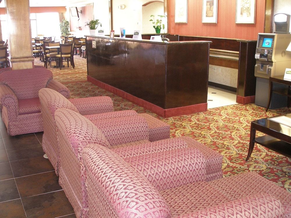 AmerikSuites Laredo Behind Mall Del Norte 3