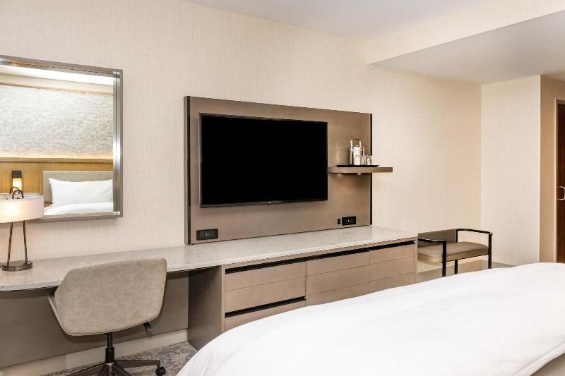 The Westin Chicago Lombard 2