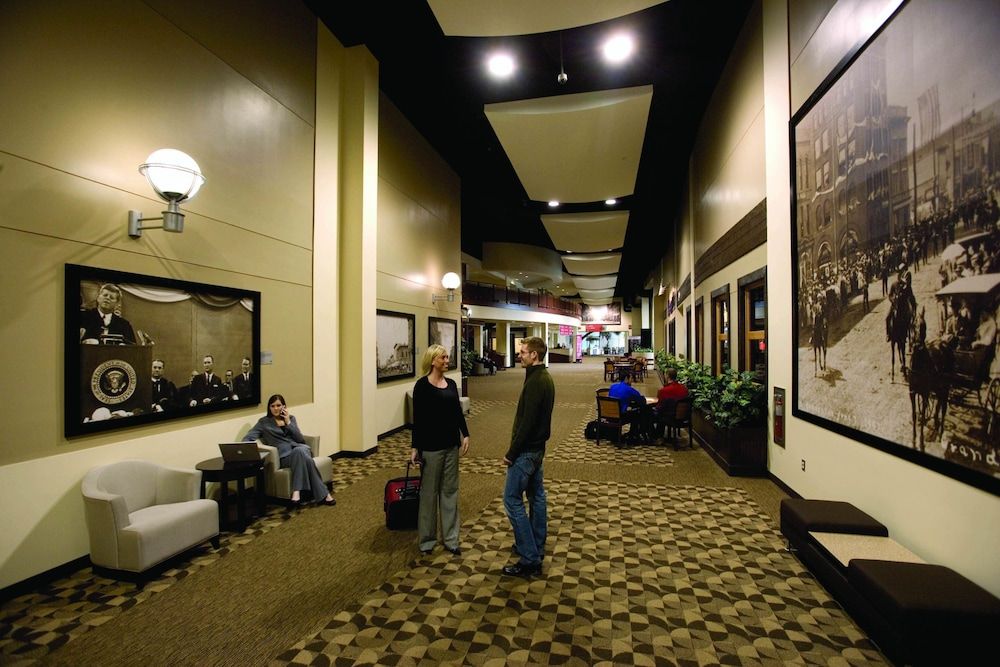 Canad Inns Destination Center Grand Forks 2