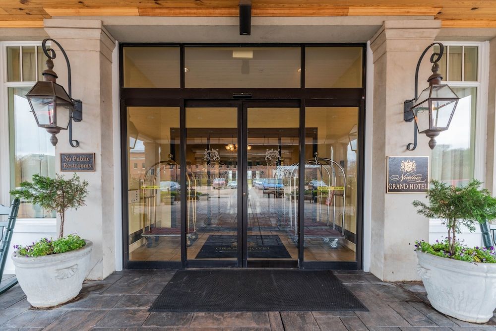 Natchez Grand Hotel & Suites On the River 2