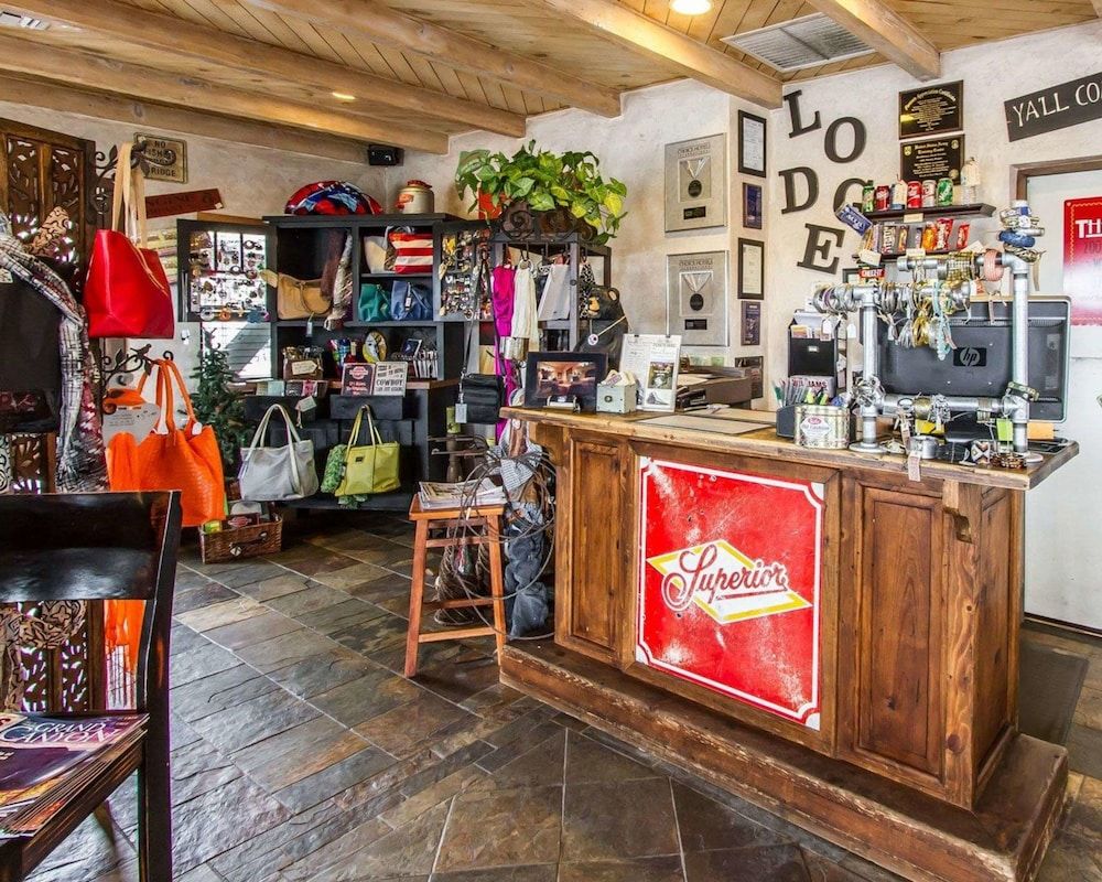 Rodeway Inn & Suites Williams Downtowner - Rte 66 2