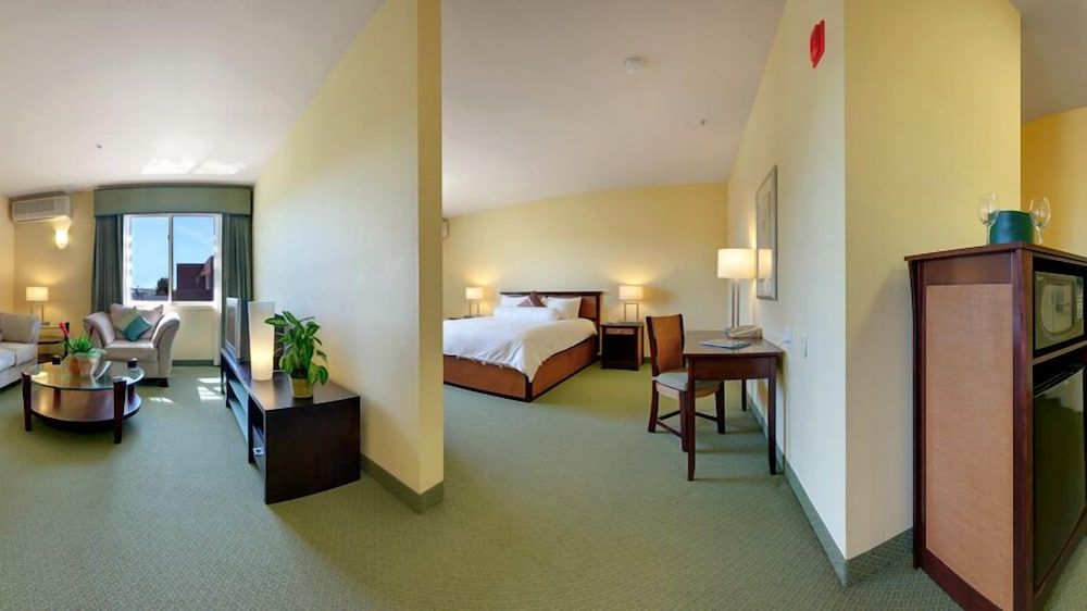 DoubleTree by Hilton Napa Valley American Canyon 3