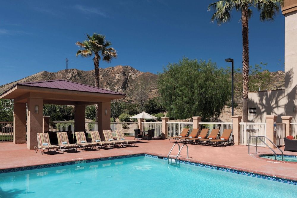 Courtyard Santa Clarita Valencia 3 estrelas em Valencia