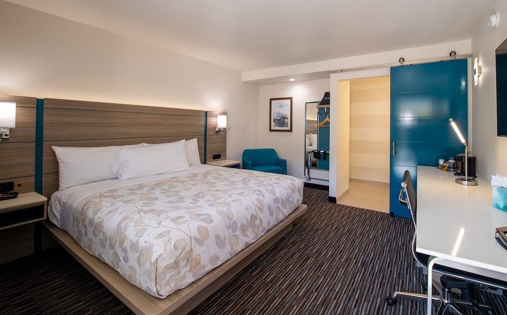 Lemon Heights Inn 3