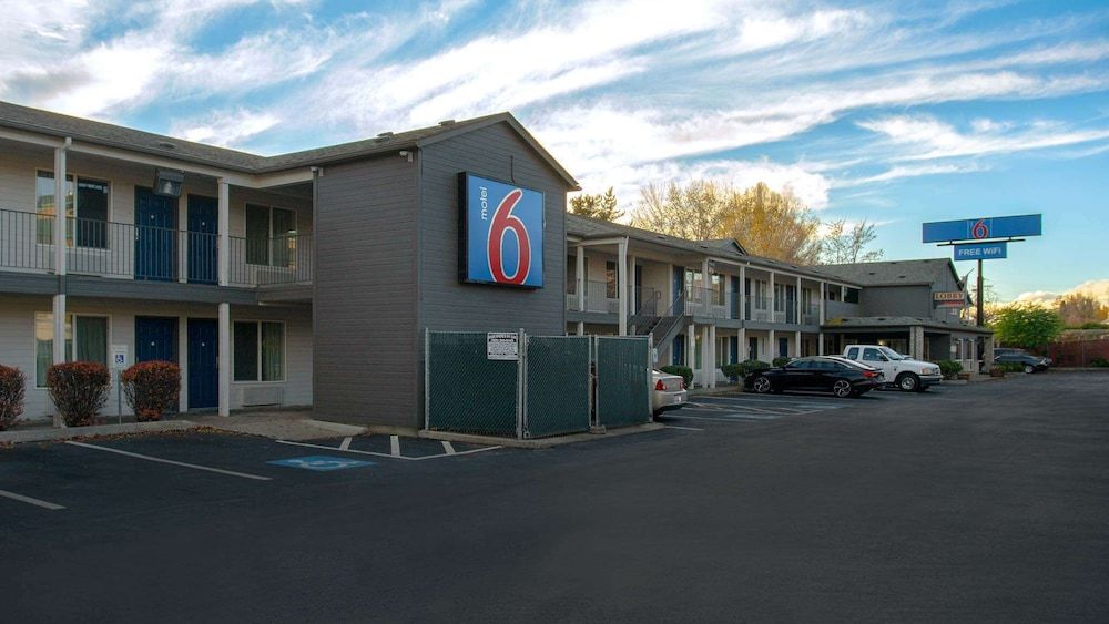 Motel 6 Yakima, WA - Downtown 1
