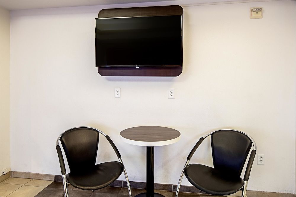 Motel 6 Anchorage, AK - Midtown 3