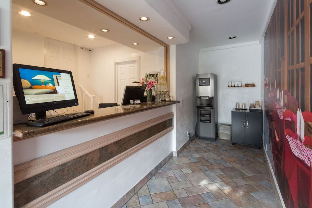 Alpine Inn And Suites 3