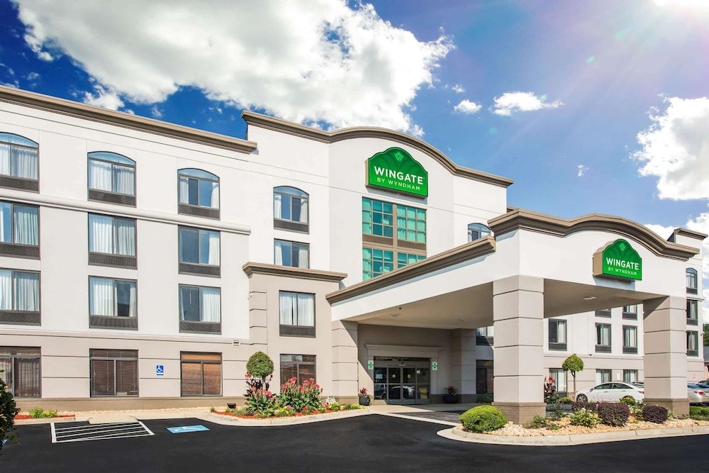 Wingate by Wyndham Atlanta Galleria/Ballpark 1