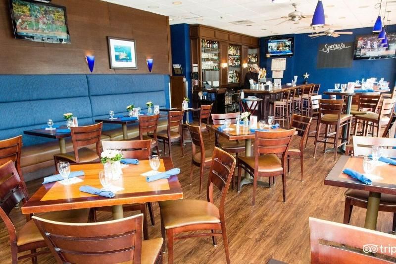 Salem Waterfront Hotel & Suites 3