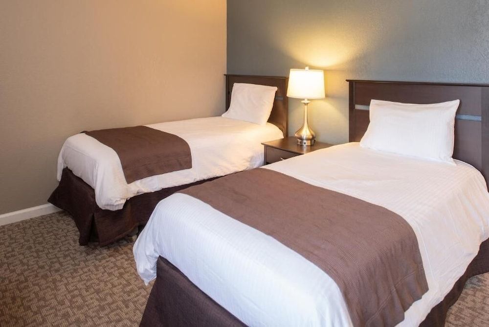 Thunderbird Resort Club 2