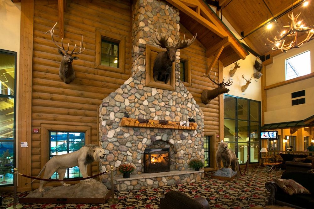 Tundra Lodge 2