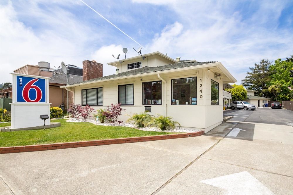 Motel 6 Monterey Downtown 2 estrelas em Monterey