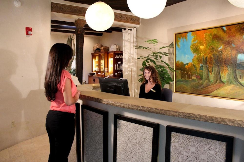 El Monte Sagrado Living Resort & Spa 3