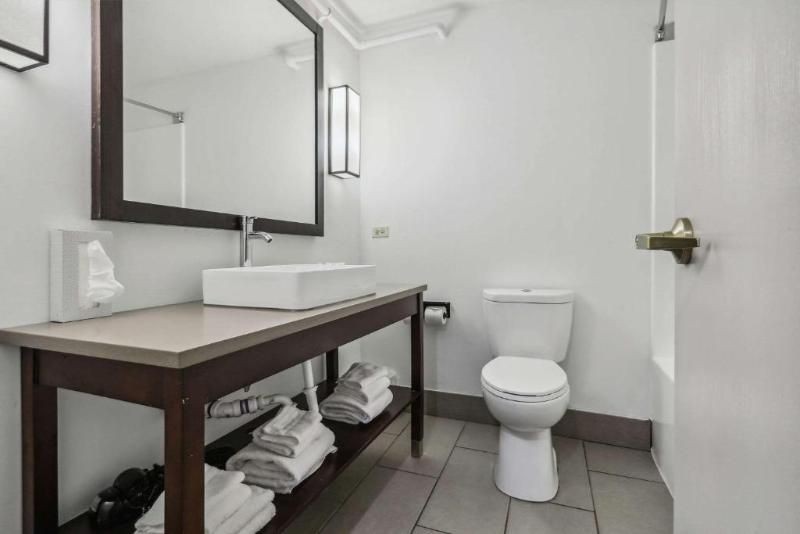 Country Inn & Suites by Radisson,Chicago O'Hare S. 3