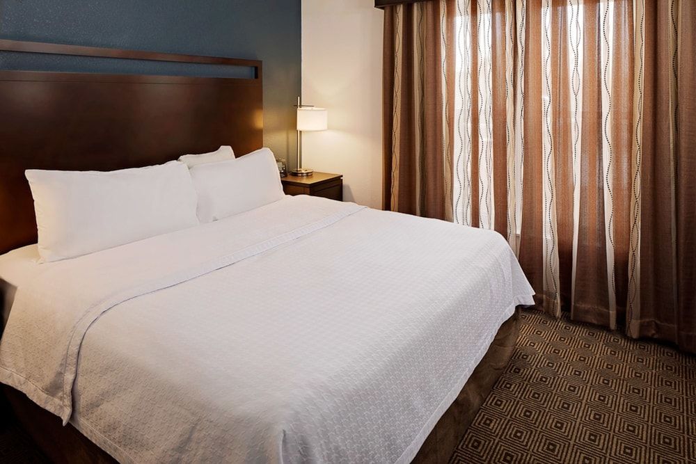 Homewood Suites by Hilton Manchester/Airport 3