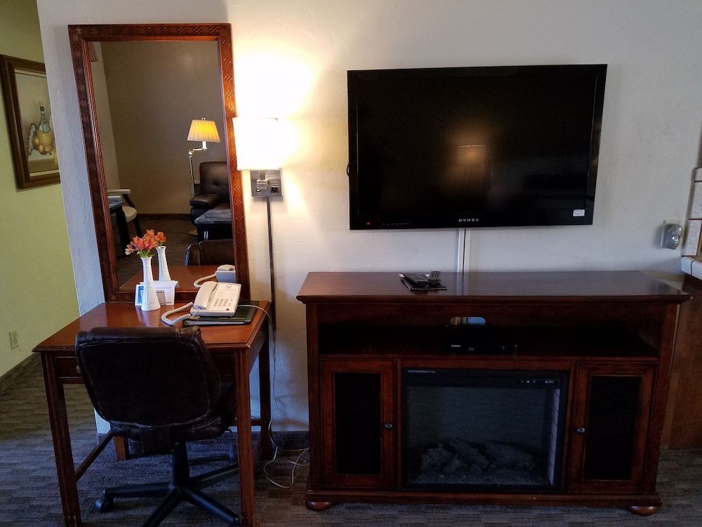 Lone Oak Lodge 3