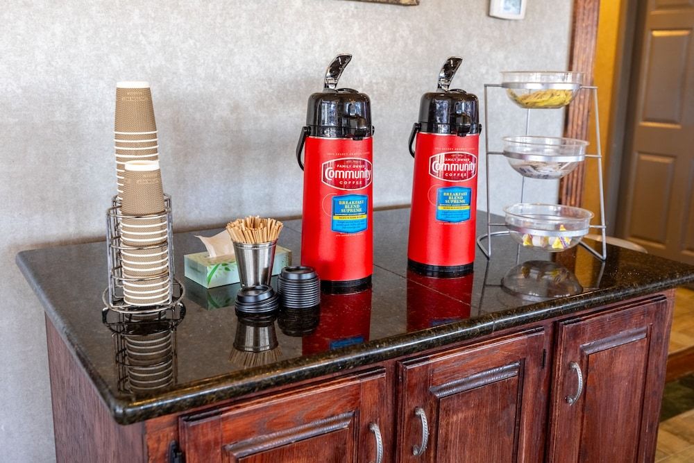 Red Roof Inn & Suites Irving – DFW Airport South 2