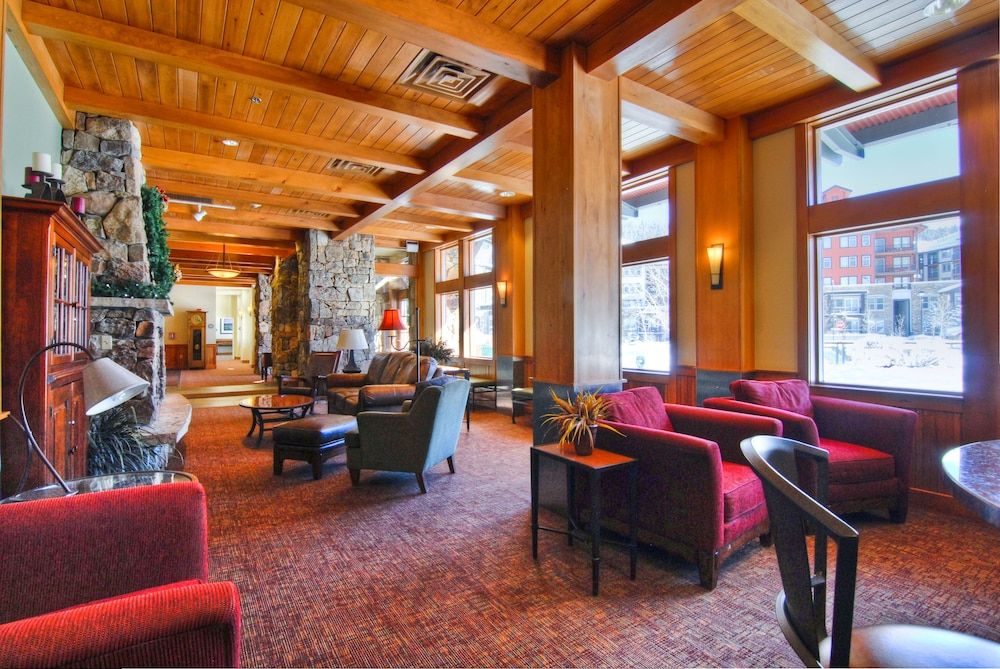 Zephyr Mountain Lodge 3