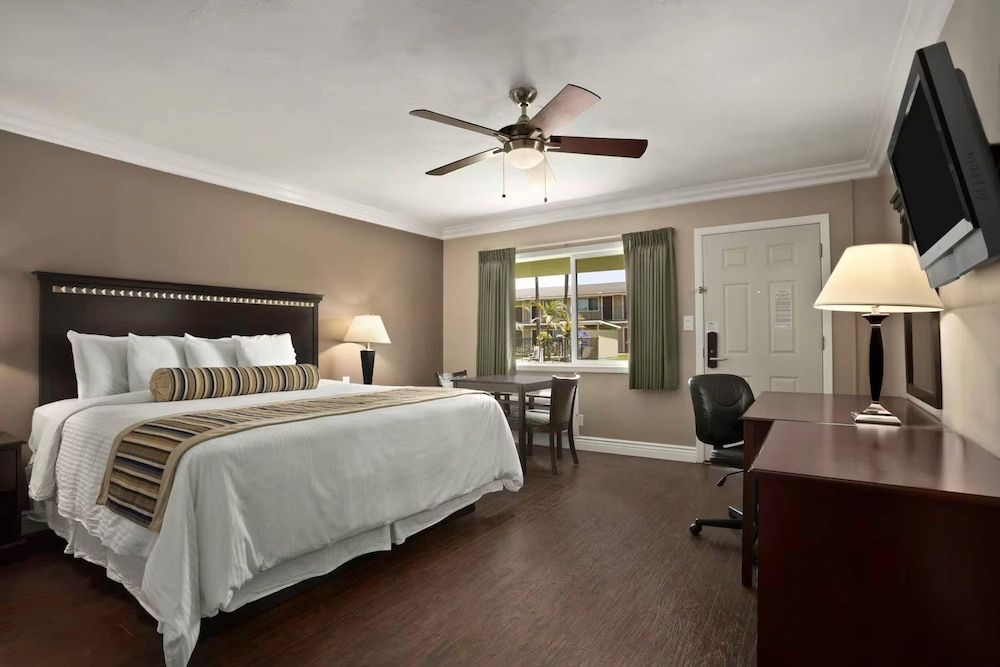 Quality Inn & Suites Santa Maria 3