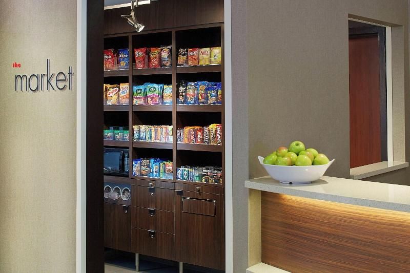 Courtyard Boston Natick 3