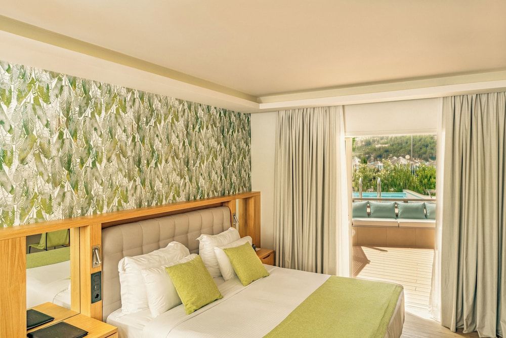 Zeus Dolce by Wyndham Athens 3
