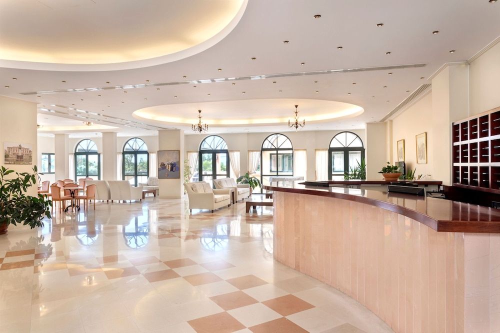 Century Resort 3