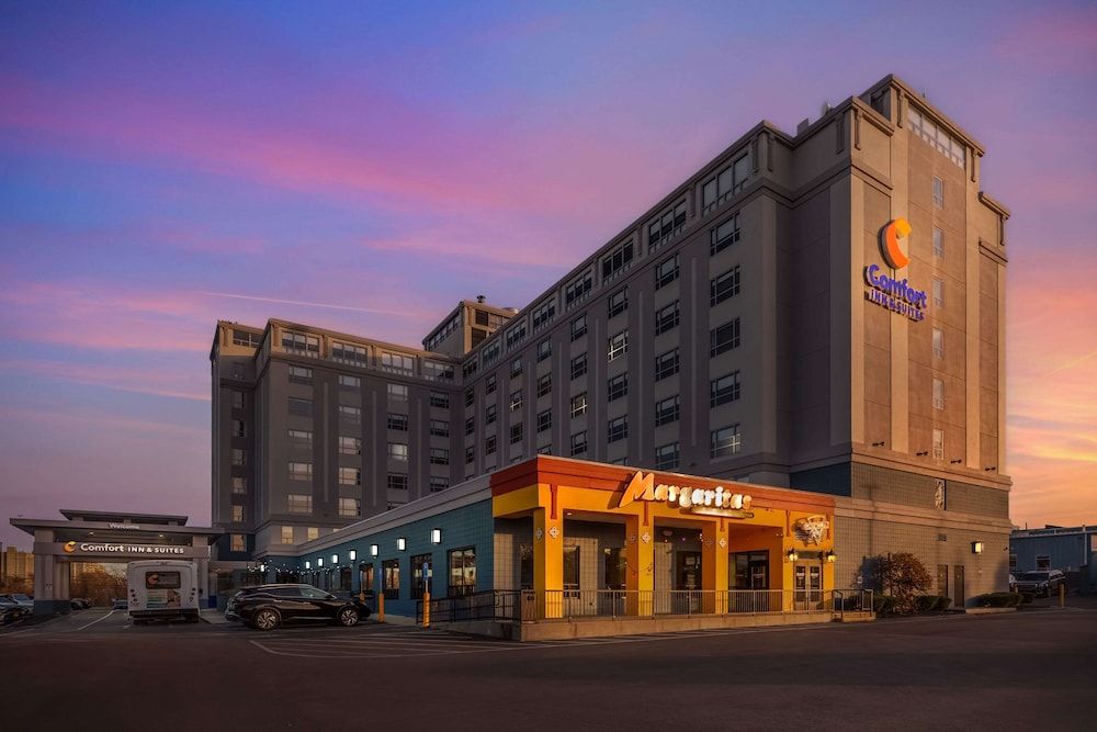 Comfort Inn & Suites Logan International Airport 3 estrellas en Revere