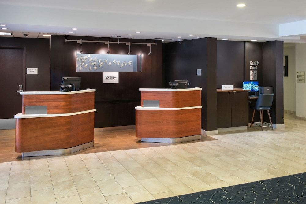 Courtyard by Marriott Philadelphia Plymouth Meeting 2