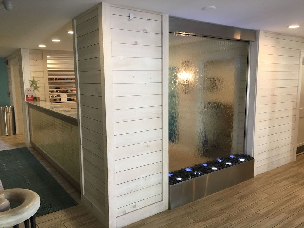 Palmera Inn and Suites 2