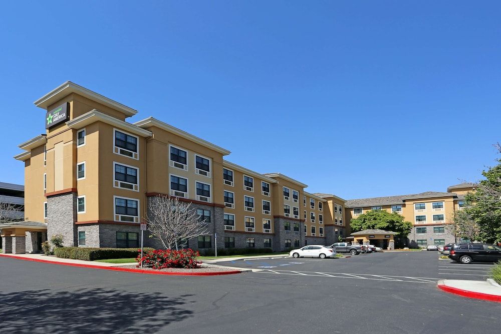 Extended Stay America Suites Orange County John Wayne Airprt 2 étoiles à Newport Beach