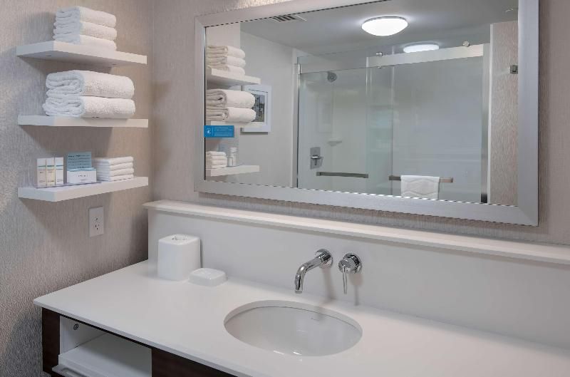 Hampton Inn Boston-Logan Airport 3 estrelas em Revere
