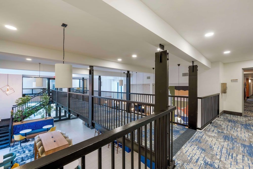 Aiden by Best Western @ Flagstaff 3
