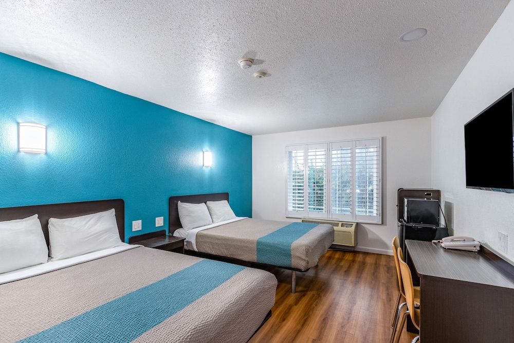 Motel 6 Fountain Valley, CA - Huntington Beach Area 2 estrellas en Fountain Valley